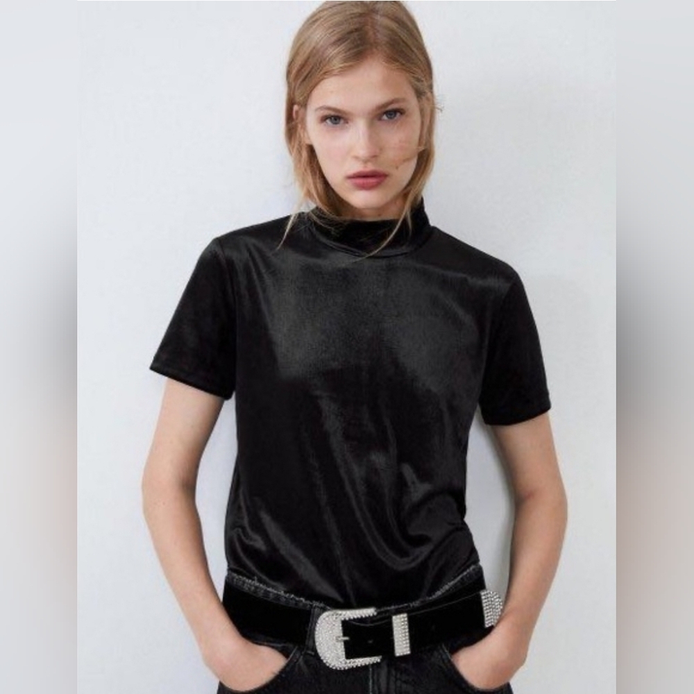 Medium Zara Black Velour Mockneck Short Sleeve Top